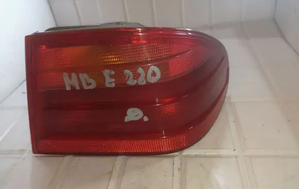 Mercedes-Benz E W210 Rear/tail lights A2108204464 197202
