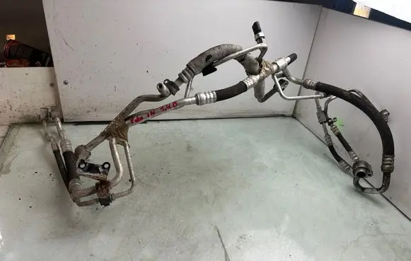 Volkswagen Polo IV 9N3 Air conditioning (A/C) pipe/hose 6Q1820743F