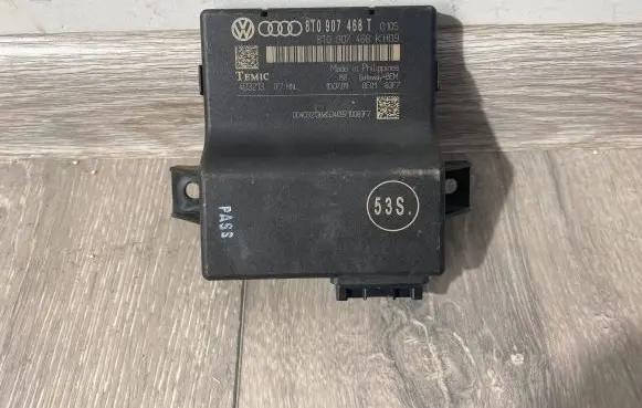 Audi A4 S4 B8 8K Gateway control module 8T0907468T