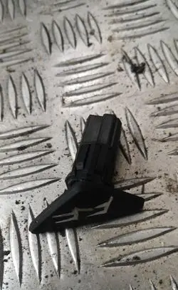 Ford Focus Tailgate opening switch 98ag13b514ae
