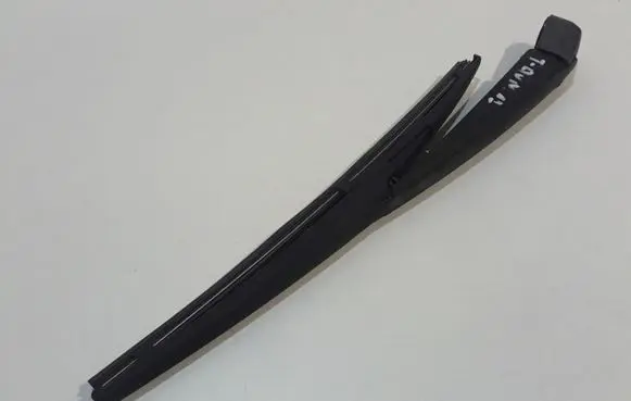 Toyota Avensis T270 Rear wiper blade 06217
