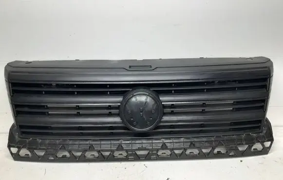 Volkswagen Crafter Front grill 7C0853653L