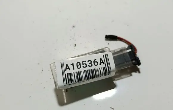 Volkswagen Golf Plus Front door card panel trim