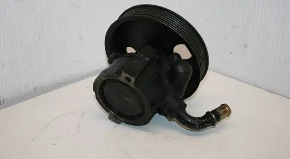 Volvo S40, V40 Power steering pump