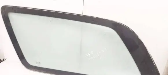 Ford Mondeo MK II Rear side window AS2