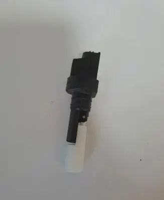 Ford Mondeo MK IV Windshield washer fluid level sensor 0023935