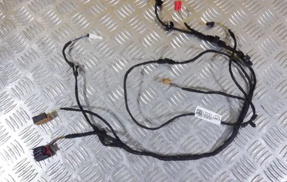 Audi Q8 Rear door wiring loom 4M8971693D M0R0CC0