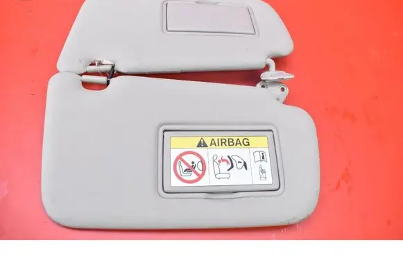 Nissan Pulsar Sun visor