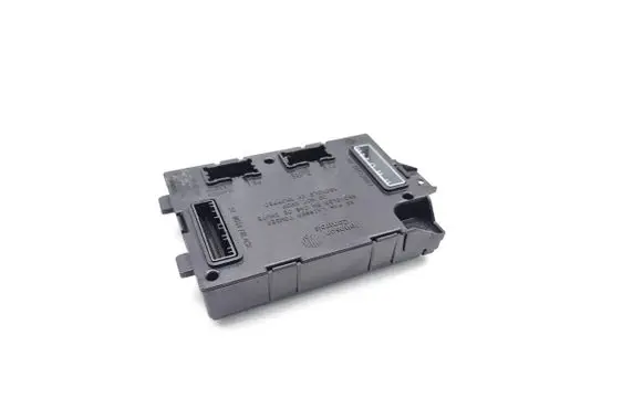 Opel Vivaro Central body control module 284B18533R