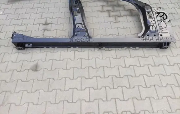 BMW 7 G70 Radiator support slam panel QUA290125BOTNIK26