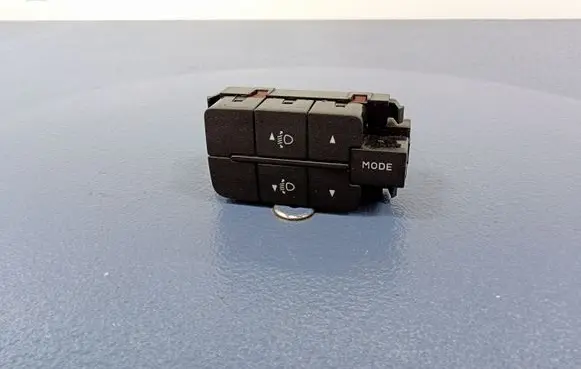 Iveco Daily 35.8 - 9 Light switch