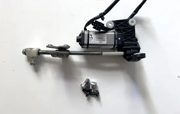 BMW 7 F01 F02 F03 F04 Steering column adjust motor P10784701 6787926 LVSW20322