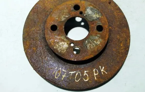 Toyota Corolla E120 E130 Front brake disc ventilated