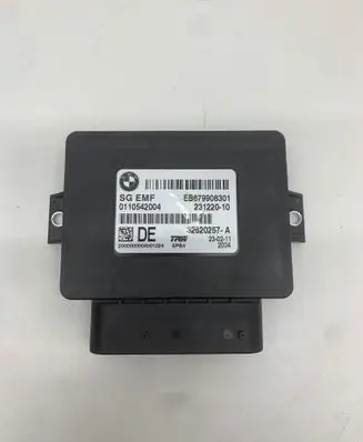 BMW 5 F10 F11 Hand brake control module 6799083 0110542004 32620257A