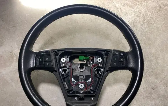 Volvo V50 Steering wheel 8687336 16092004