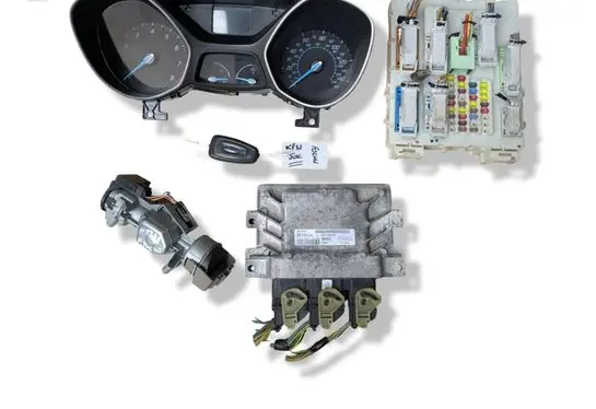 Ford Focus Engine ECU kit and lock set S180127006 BV6112A650BD