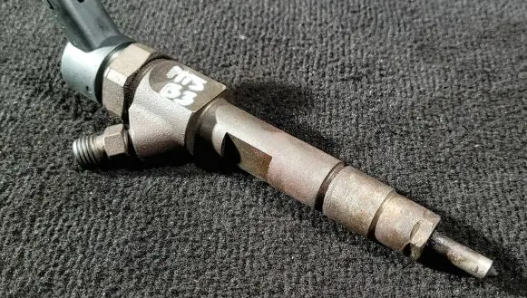 Mitsubishi Space Star Fuel injector 7511002 09142