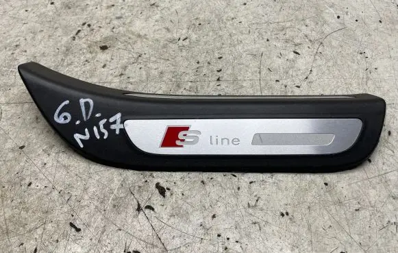 Audi Q5 SQ5 Rear sill trim cover 8R0853376G 8R0853376F 81748