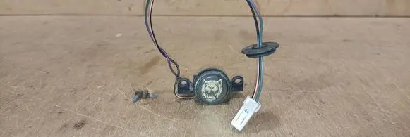 Jaguar S-Type Tailgate opening switch XR8313550AC 86601 86640