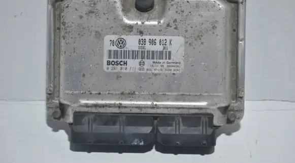 Volkswagen Golf IV Engine control unit/module 038906012K
