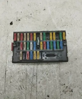 Citroen Xsara Fuse box set PSA95685912