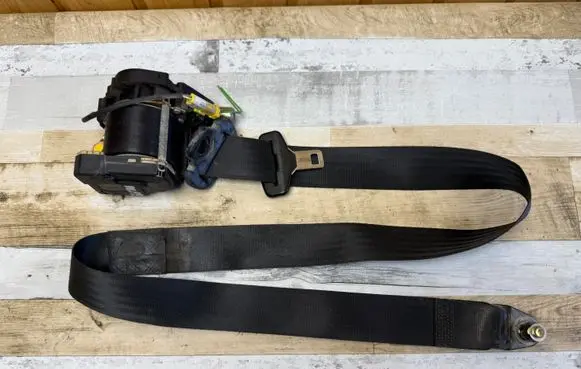 Fiat Multipla Front seatbelt 33021172