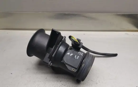 Audi A8 S8 D2 4D Mass air flow meter 078133471E