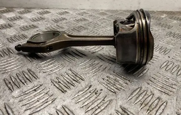 BMW 3 E92 E93 Piston with connecting rod 7589197 543