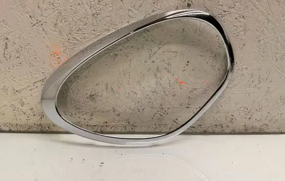 Mini Cooper Countryman R60 Under headlight/headlamp trim 9801574