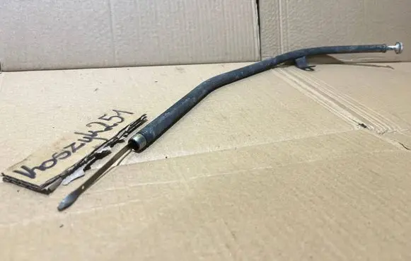 Mitsubishi Colt Oil level dip stick