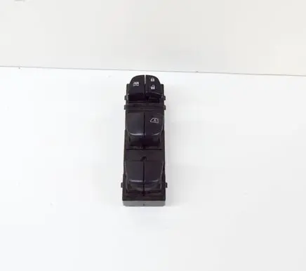 Nissan Juke I F15 Electric window control switch 254011KK5E