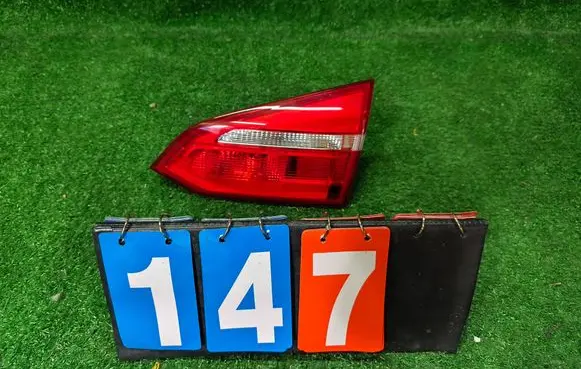 Ford Focus Rear/tail lights F1EB13A602CA
