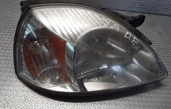 KIA Rio Headlight/headlamp 92102FD0