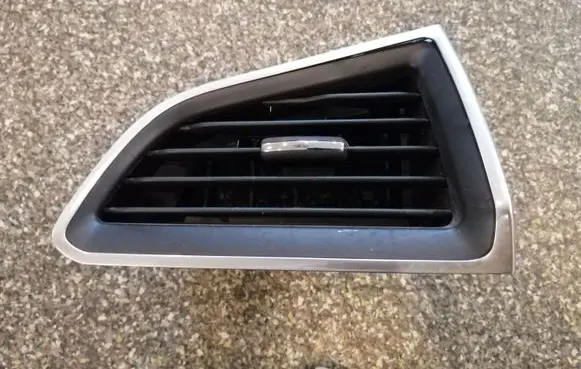 Ford Edge II Dashboard side air vent grill/cover trim EM2B19893A EM2B19893B