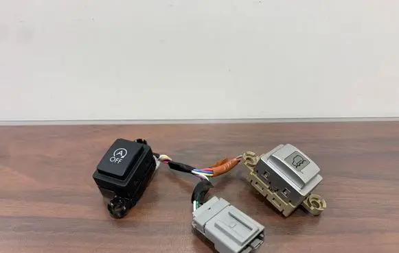 Subaru Forester SJ ESP (stability program) switch 299116393