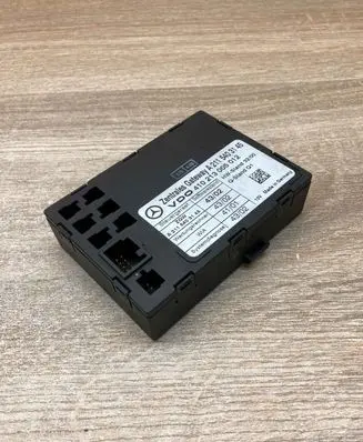 Mercedes-Benz E W211 Gateway control module A2115403145 4410213005012
