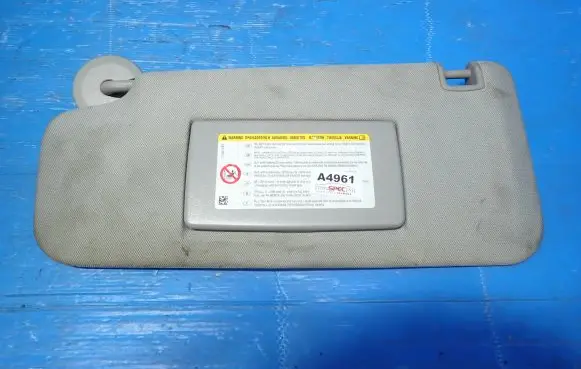 Chevrolet Orlando Sun visor