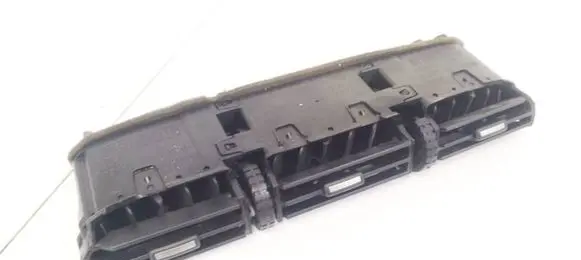 Nissan X-Trail T30 Dash center air vent grill KH000393 KH000394