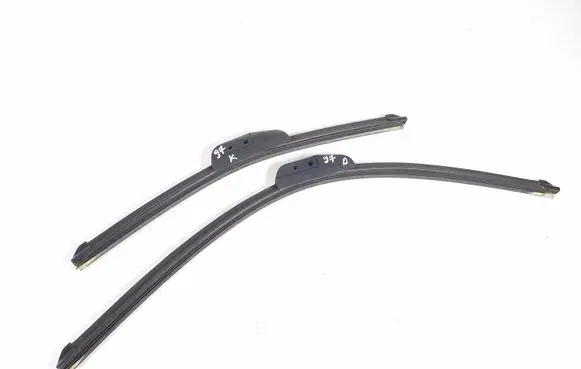 Infiniti Q50 Windshield/front glass wiper blade 284B94GB0A