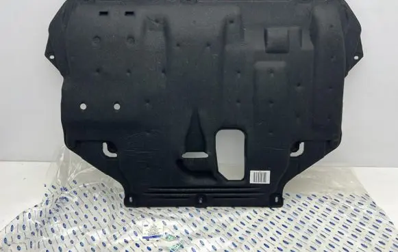 Ford Focus Engine splash shield/under tray AV616P013KH