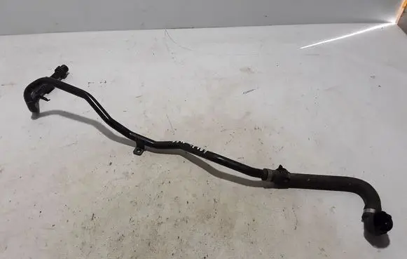 Engine coolant pipe/hose