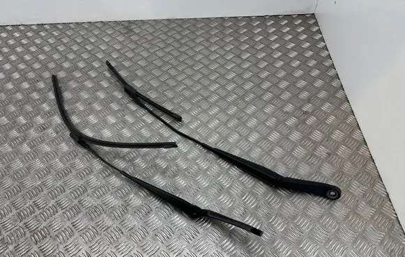 Jaguar XE Headlight wiper blade set W000059093