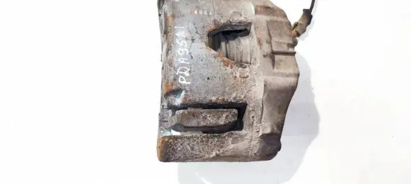 Volvo XC90 Front brake caliper 30657307