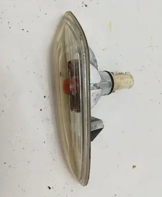 BMW X3 E83 Front fender indicator light 8382104