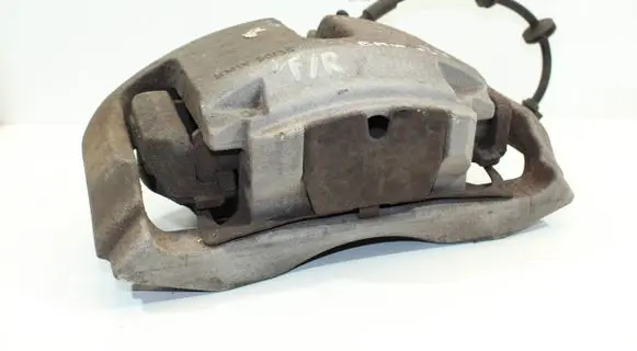 BMW 7 F01 F02 F03 F04 Front brake caliper