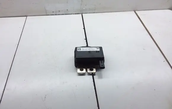 Mercedes-Benz Sprinter W906 Power management control unit A0009822223