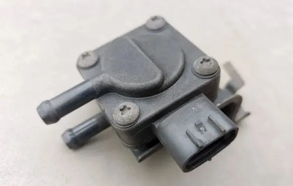 Toyota Corolla Verso AR10 Exhaust gas pressure sensor 8948020030 10J12 T0Y0TA