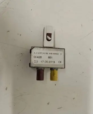 Mercedes-Benz GL X166 Aerial antenna amplifier A2128704089 0C428 17C52013