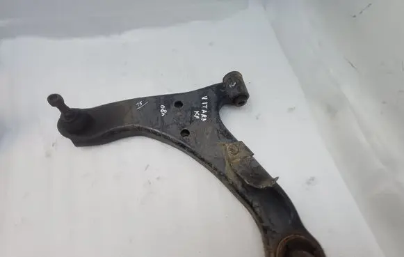Suzuki Grand Vitara II Front lower control arm/wishbone