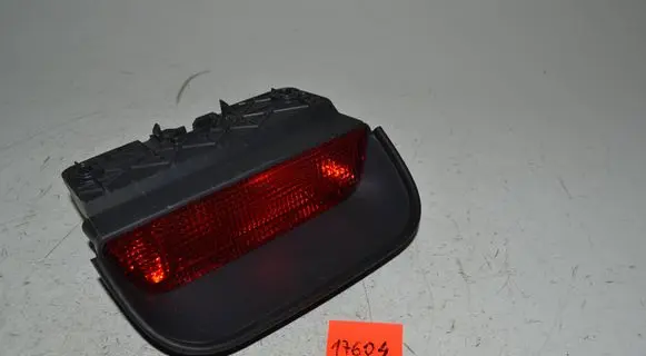 Honda CR-V Third/center stoplight P6939